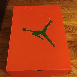AIR JORDAN 6 RETRO